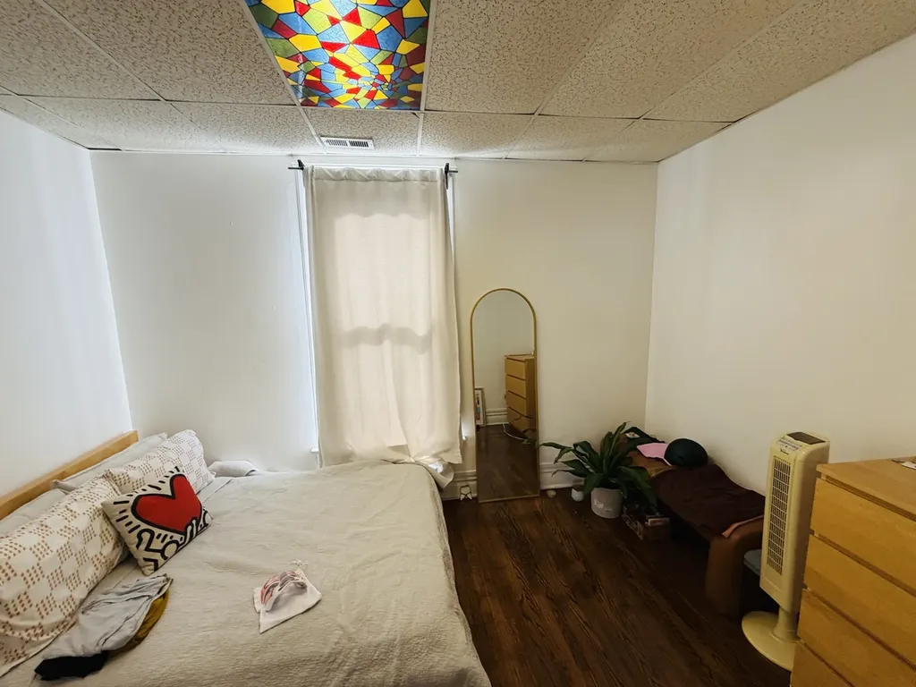 939 West 32nd Street Chicago IL 60608