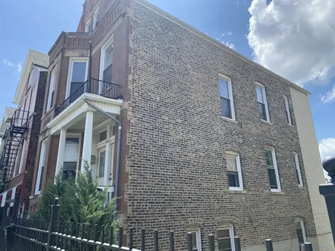 939 West 32nd Street Chicago IL 60608
