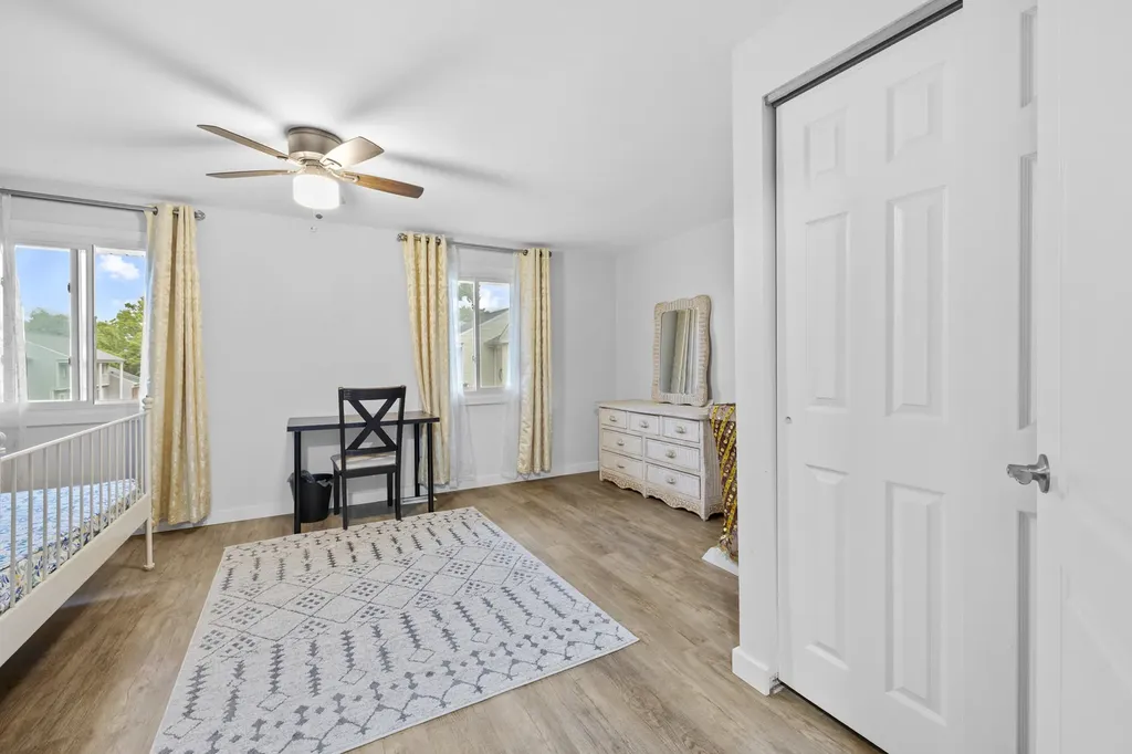 422 Gainsborough Court Bolingbrook IL 60440