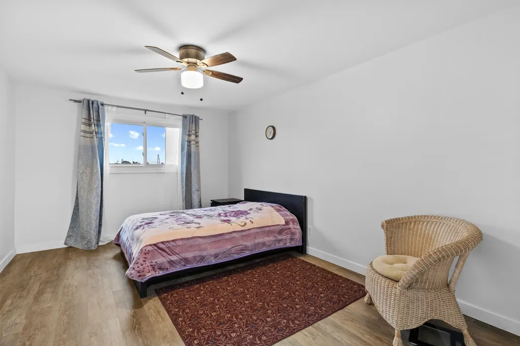 422 Gainsborough Court Bolingbrook IL 60440
