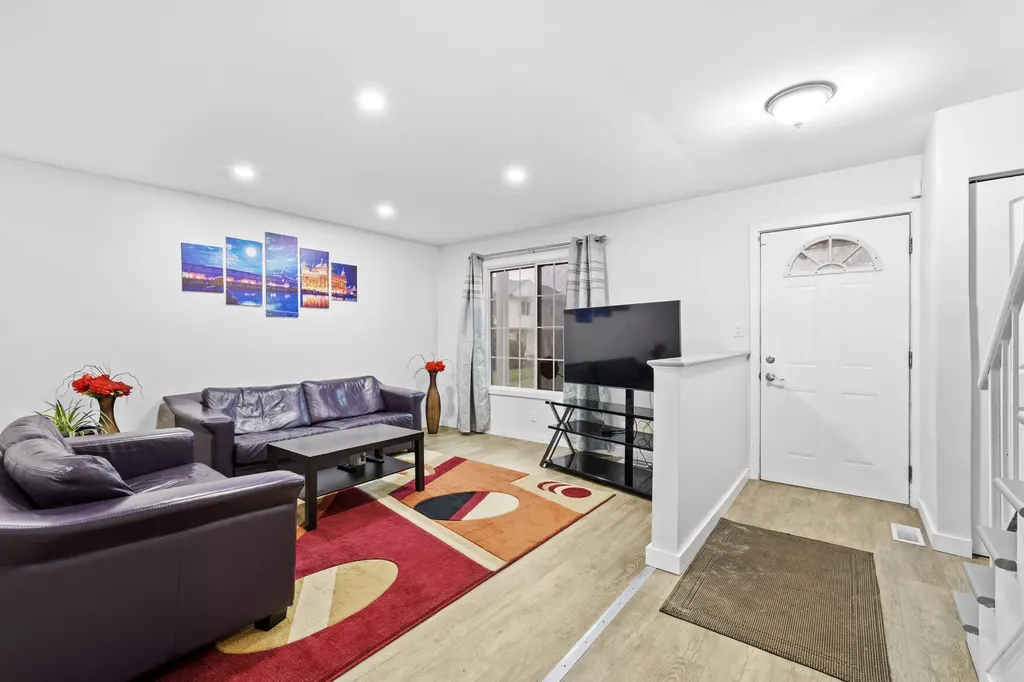 422 Gainsborough Court Bolingbrook IL 60440