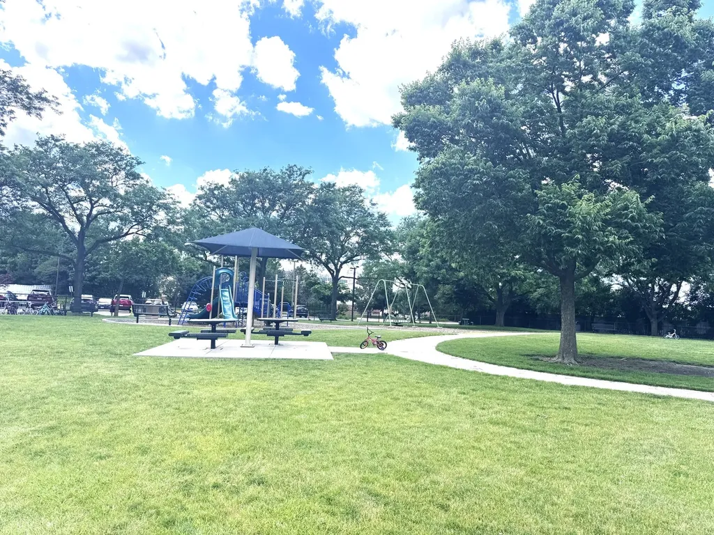 6340 Americana Drive Willowbrook IL 60527