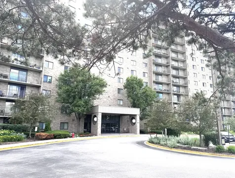 6340 Americana Drive Willowbrook IL 60527