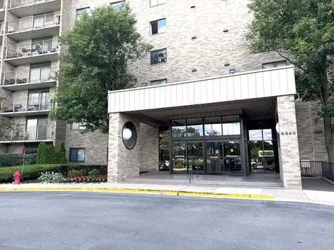 6340 Americana Drive Willowbrook IL 60527