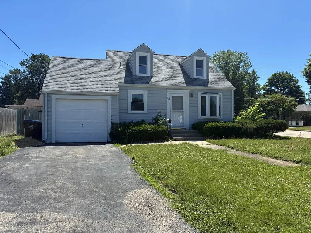 1226 Warren Avenue Belvidere IL 61008