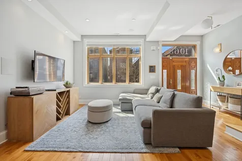 1065 North Marshfield Avenue Chicago IL 60622