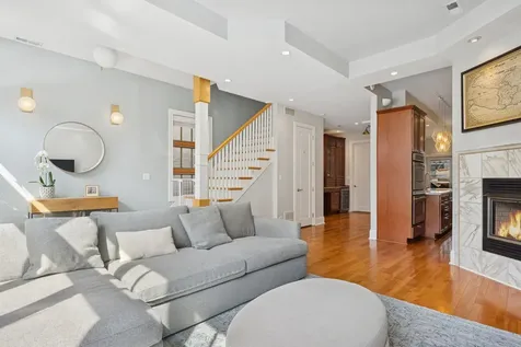 1065 North Marshfield Avenue Chicago IL 60622