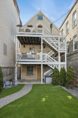 1065 North Marshfield Avenue Chicago IL 60622