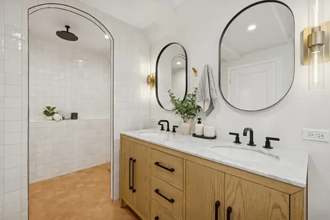 1065 North Marshfield Avenue Chicago IL 60622