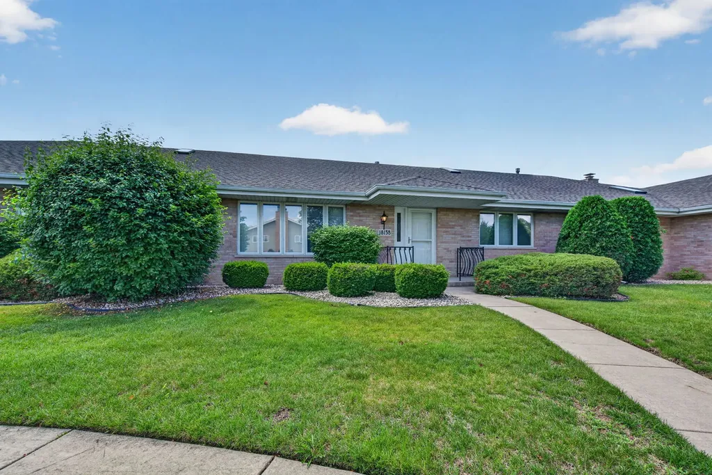 18158 Vermont Court Orland Park IL 60467