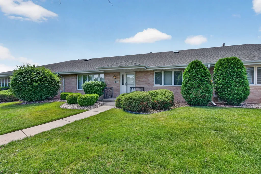 18158 Vermont Court Orland Park IL 60467