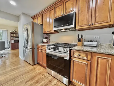 110 Pembroke Circle Lake Bluff IL 60044