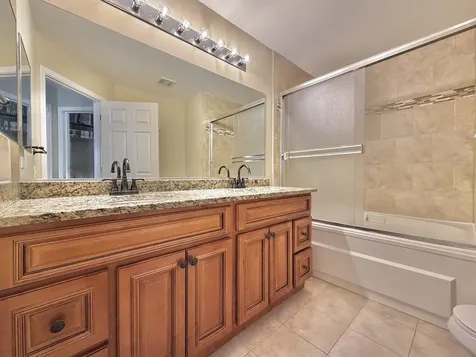 110 Pembroke Circle Lake Bluff IL 60044