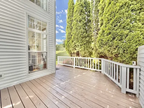 110 Pembroke Circle Lake Bluff IL 60044