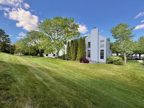 110 Pembroke Circle Lake Bluff IL 60044