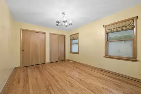 9 East 144th Street Riverdale IL 60827