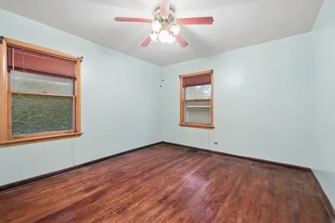 9 East 144th Street Riverdale IL 60827