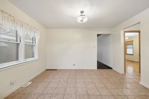 9 East 144th Street Riverdale IL 60827