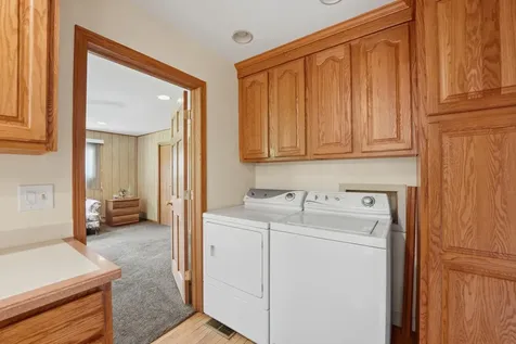 213 Edgeware Road Elk Grove Village IL 60007