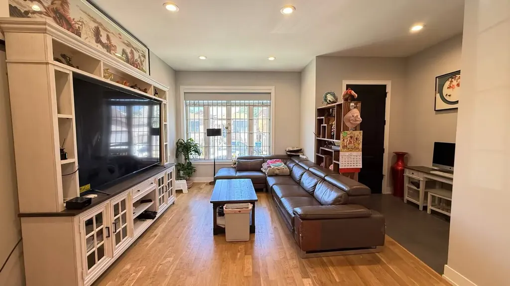 2921 South Farrell Street Chicago IL 60608