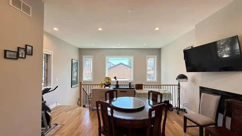 2921 South Farrell Street Chicago IL 60608