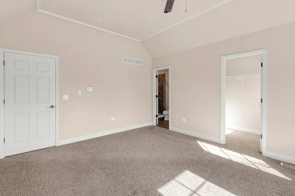 1948 Saddle Farm Lane Naperville IL 60564