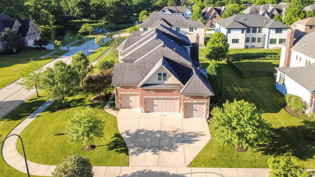 1948 Saddle Farm Lane Naperville IL 60564