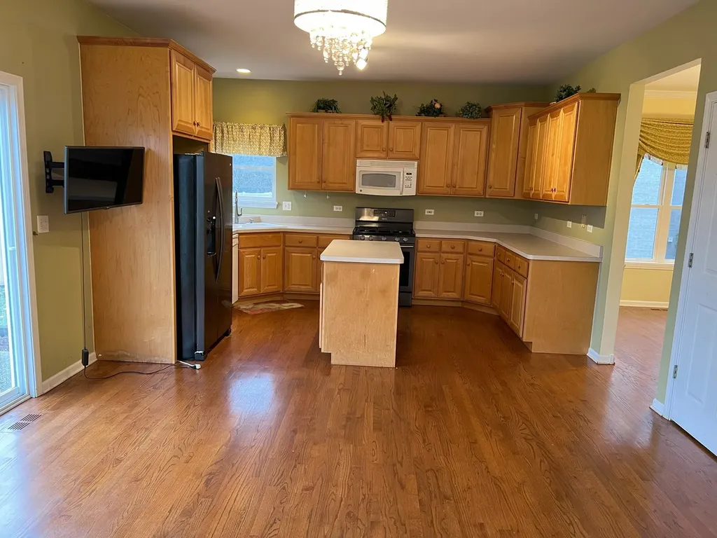 2034 Bunker Circle Naperville IL 60563