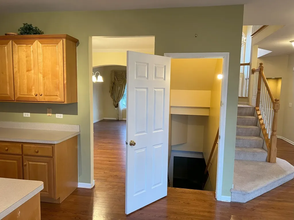 2034 Bunker Circle Naperville IL 60563