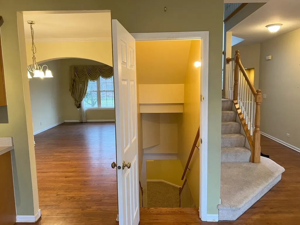 2034 Bunker Circle Naperville IL 60563