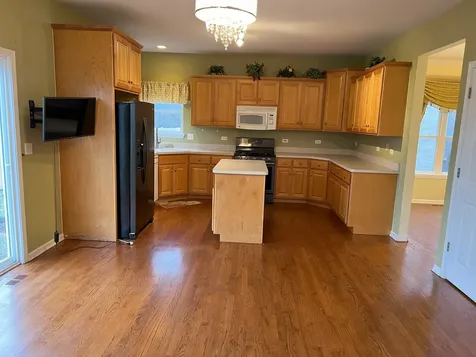 2034 Bunker Circle Naperville IL 60563