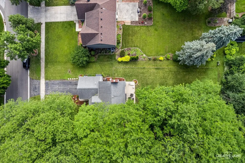 1350 Leverenz Road Naperville IL 60564