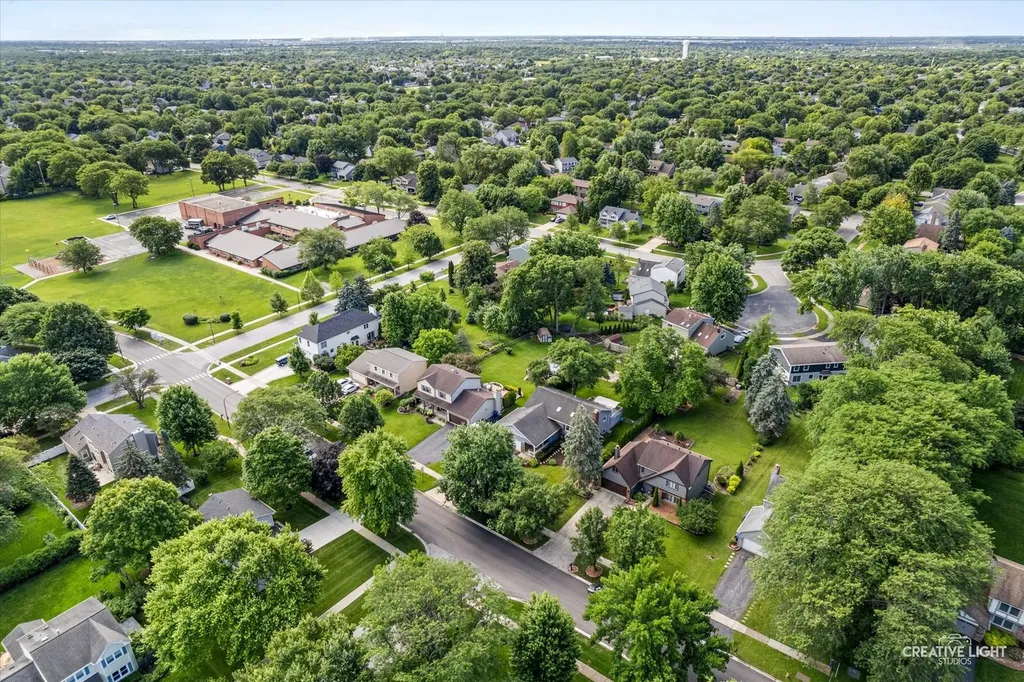 1350 Leverenz Road Naperville IL 60564