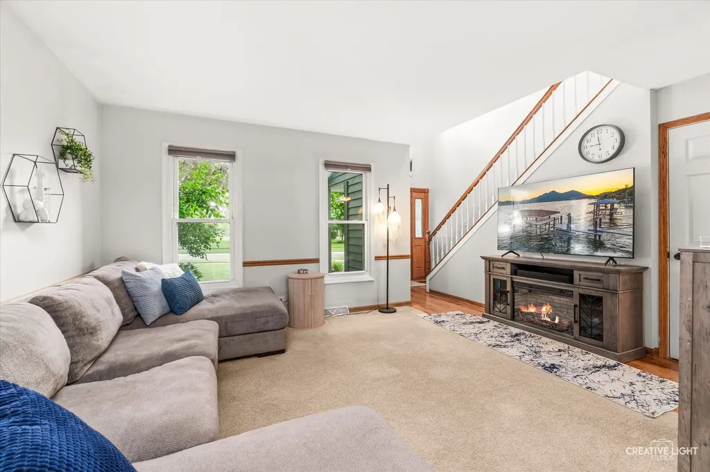 1350 Leverenz Road Naperville IL 60564