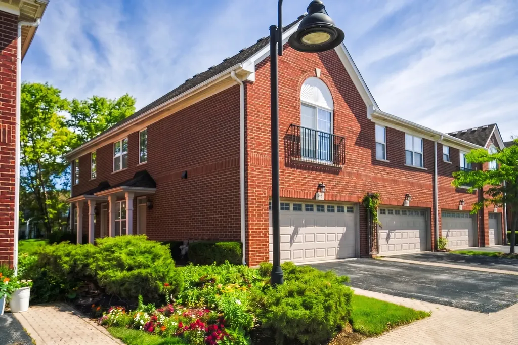 974 Kensington Drive Northbrook IL 60062