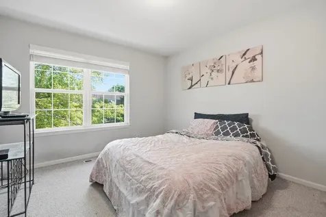 974 Kensington Drive Northbrook IL 60062
