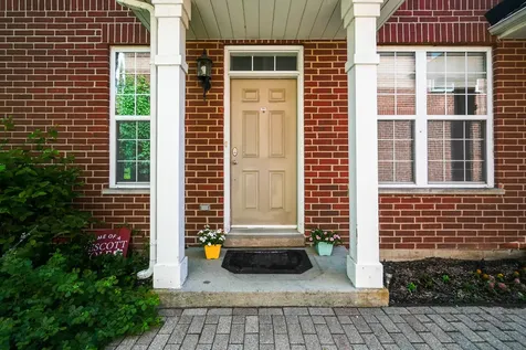 974 Kensington Drive Northbrook IL 60062
