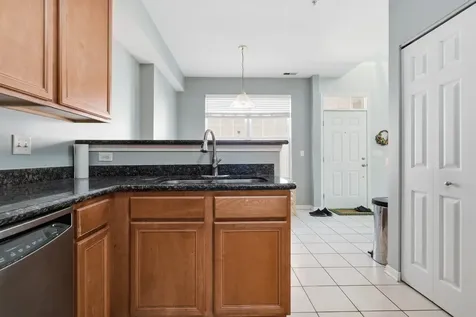 974 Kensington Drive Northbrook IL 60062