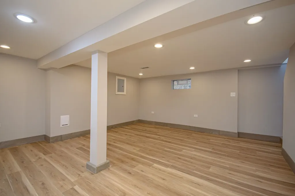 9605 South Greenwood Avenue Chicago IL 60628