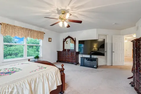 633 Versailles Drives Bartlett IL 60103