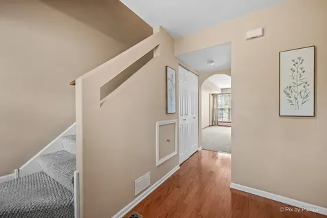 2102 Muirfield Circle Elgin IL 60123