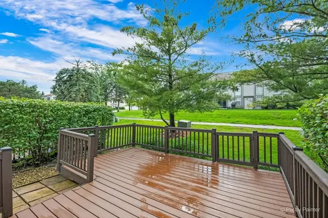 2102 Muirfield Circle Elgin IL 60123