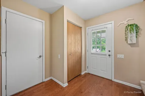2102 Muirfield Circle Elgin IL 60123