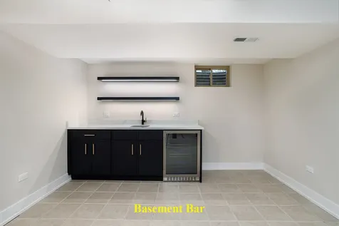 530 Cumberland Trail Elgin IL 60123