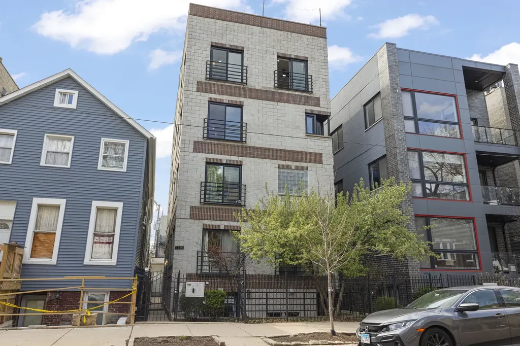 1016 North Marshfield Avenue Chicago IL 60622