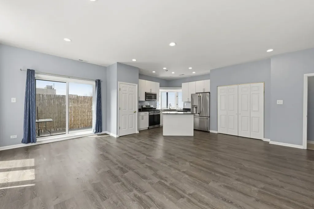 1016 North Marshfield Avenue Chicago IL 60622