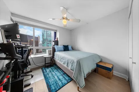 512 North Mcclurg Court Chicago IL 60611