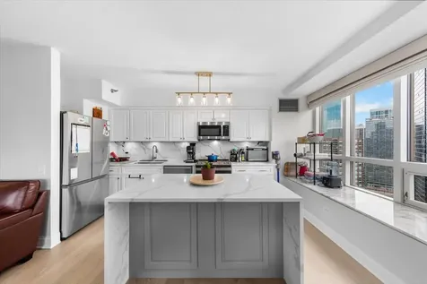 512 North Mcclurg Court Chicago IL 60611