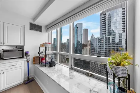 512 North Mcclurg Court Chicago IL 60611