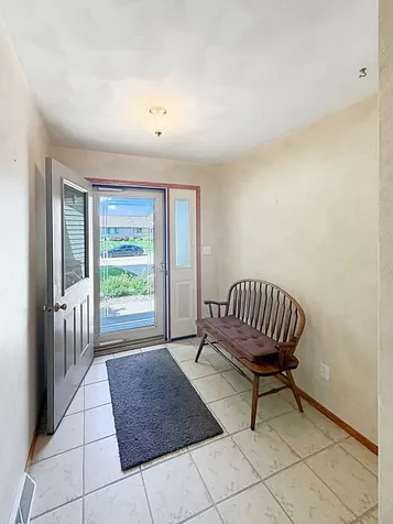 1909 Comanche Court Freeport IL 61032